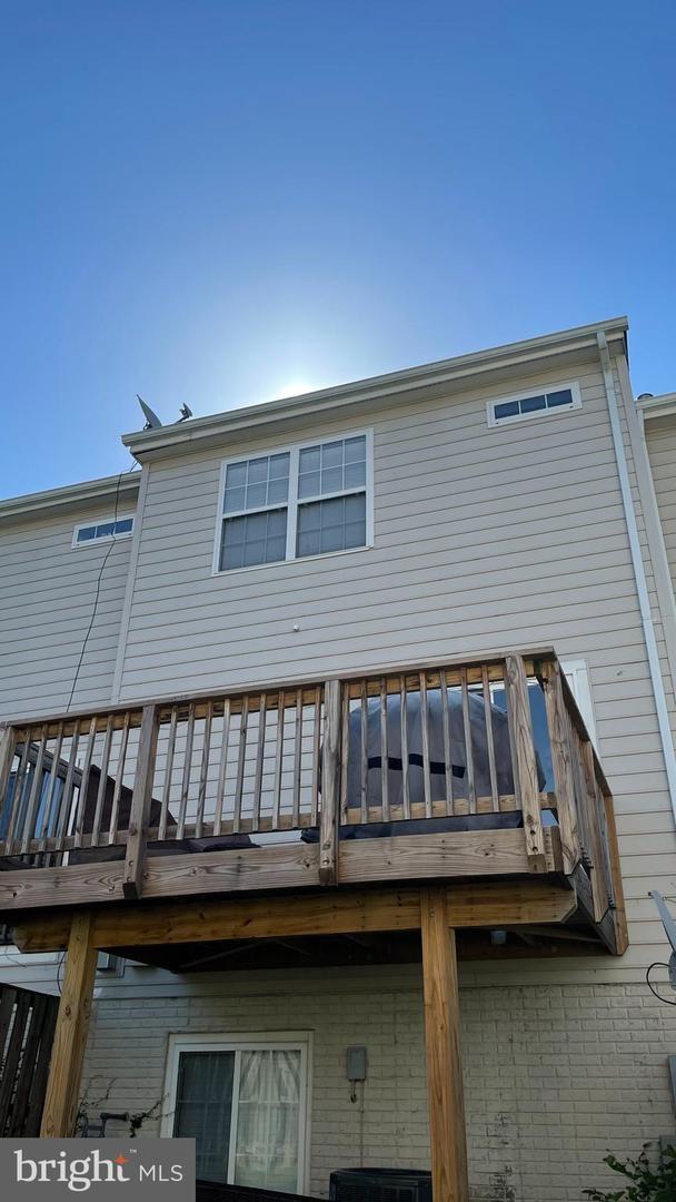 Building Photo - 503 Edmonton Terrace NE