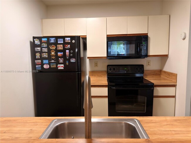 Building Photo - 11266 SW 12th St