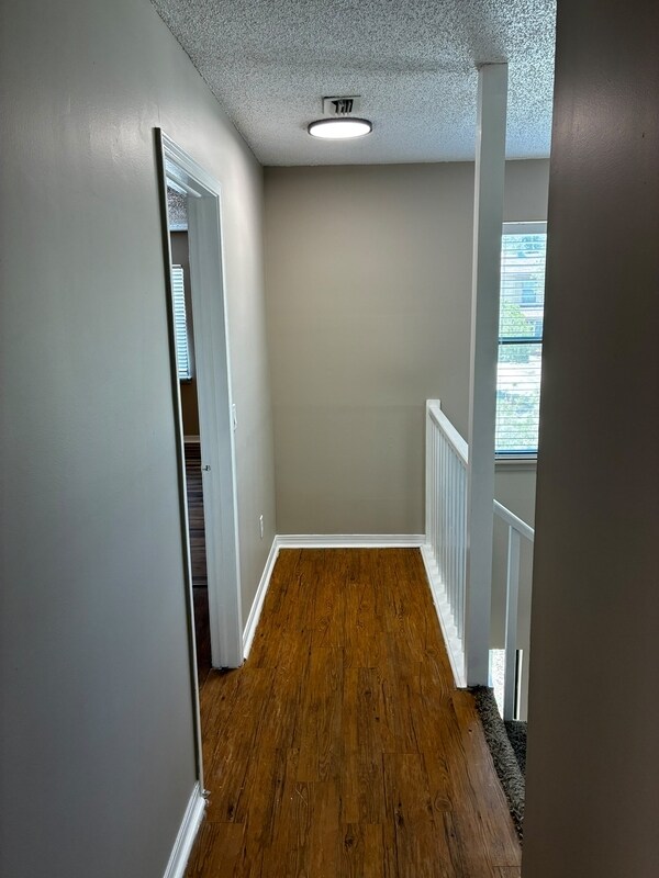 Building Photo - 11671 Tanager Dr