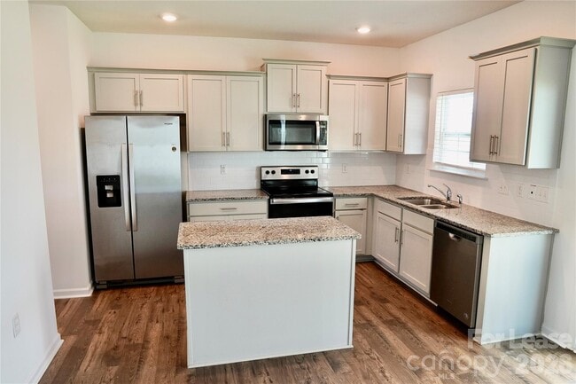 Building Photo - 3276 Hawksbill St SW