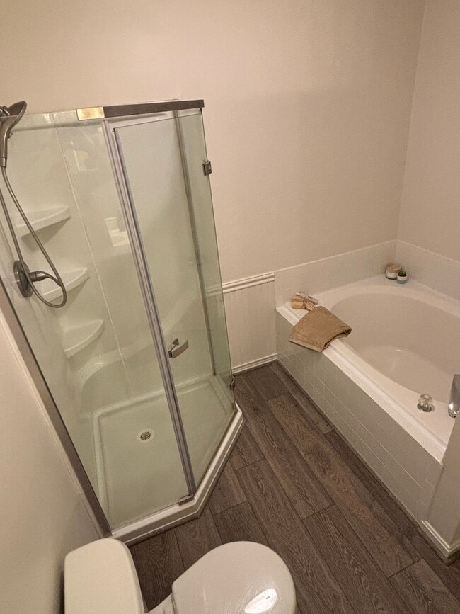 Building Photo - 526 Harbour Ct