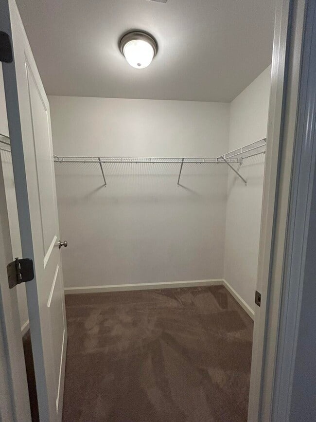 Building Photo - 610 Constitution Dr