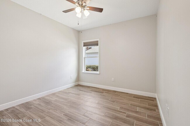 Building Photo - 5290 Hebron Dr