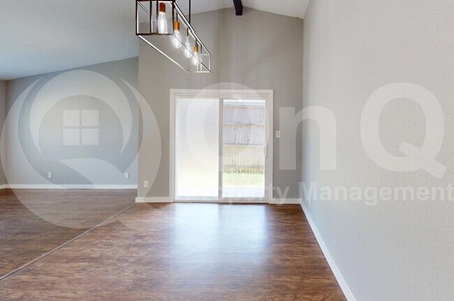 Building Photo - 3014 Tres Logos Ln