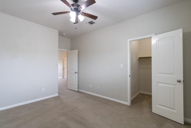 Building Photo - 18601 Derby Hill Ln