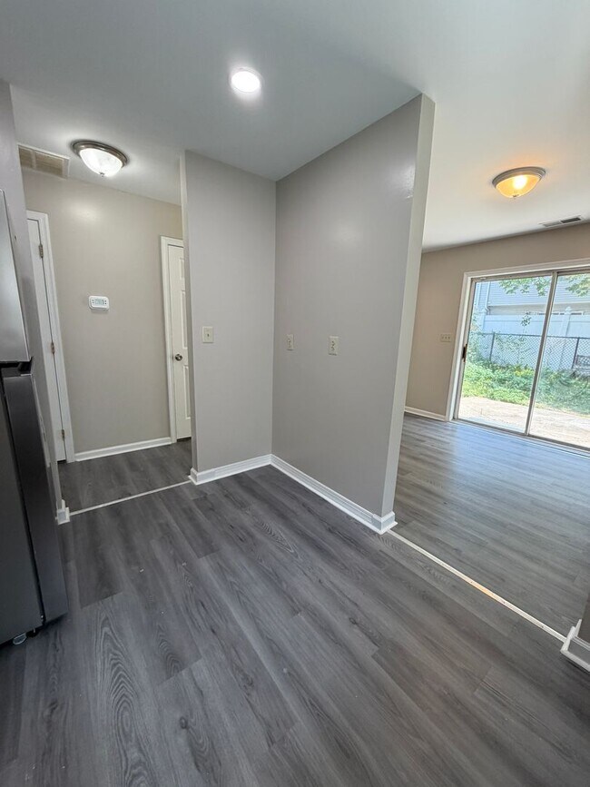 Building Photo - ??? MODERN 3BD & 1.5BATH HOUSE WALKING DISTANCE TO TEMPLE UNIVERSITY!!! ???