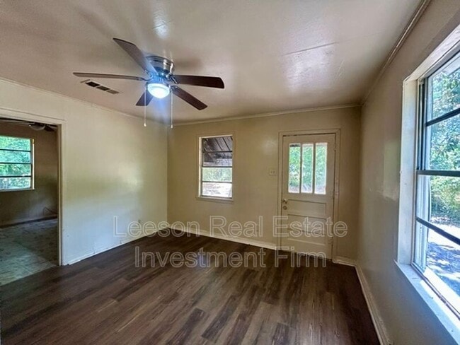 Building Photo - 2551 Claiborne Ave