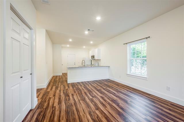 Building Photo - 3525 Herrling St