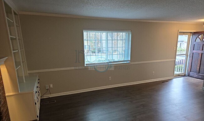 Building Photo - The home you've been looking for!