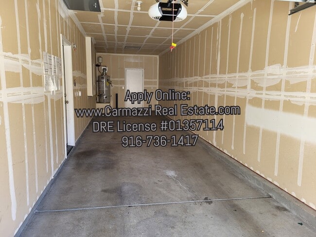 Building Photo - 3211 Tice Creek Way