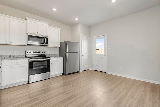 Building Photo - 8210 Sunberry Shadow Dr