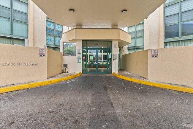 Building Photo - 2075 SW 122nd Ave