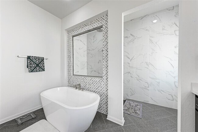 Building Photo - 2420 Novara Trl