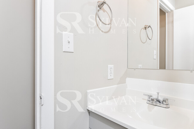 Building Photo - The Lifestyle You Deserve.