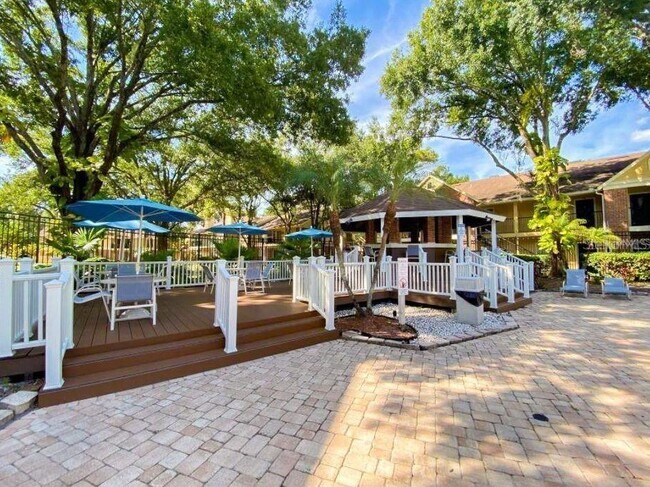 Building Photo - 8635 Mallard Reserve Dr