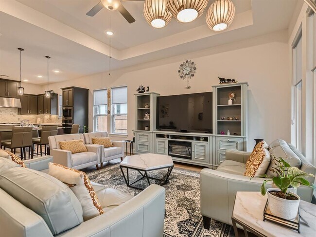 Building Photo - 19404 Fernando Trl