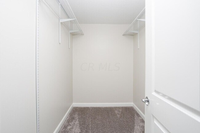 Building Photo - Townes of West Albany