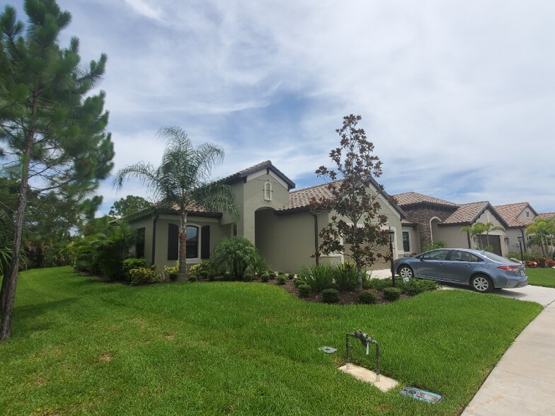 Primary Photo - 276 Carlino Dr