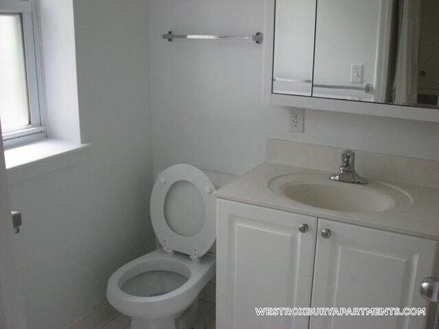 Building Photo - 617 VFW Parkway