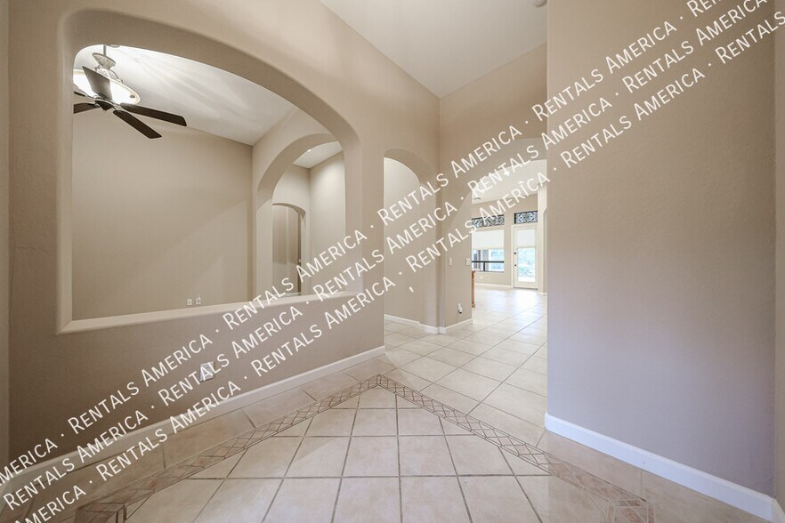 Building Photo - 7931 E Stonecliff Cir