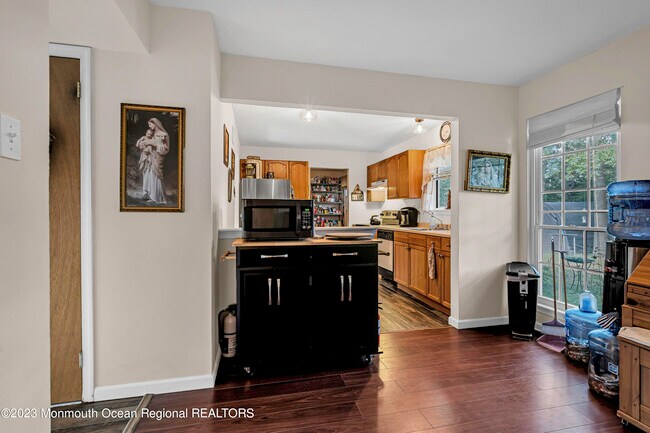 Building Photo - 47 Mizzen Dr