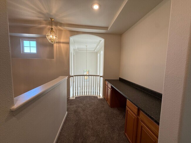 Building Photo - 4-bedroom two story in Sylvan School District!
