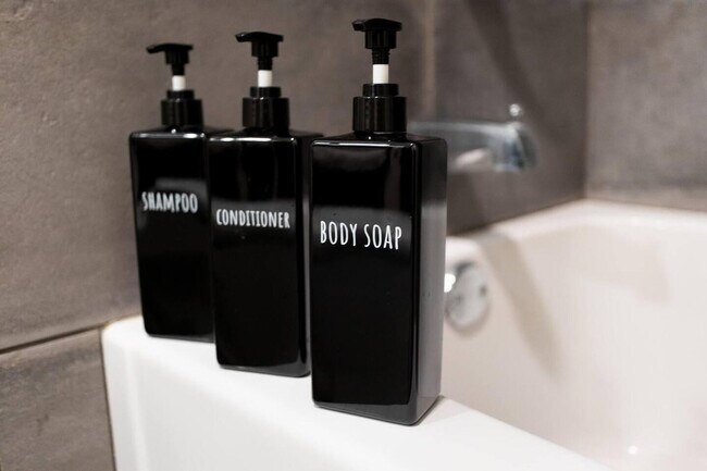 Building Photo - 1220 SW Washington St