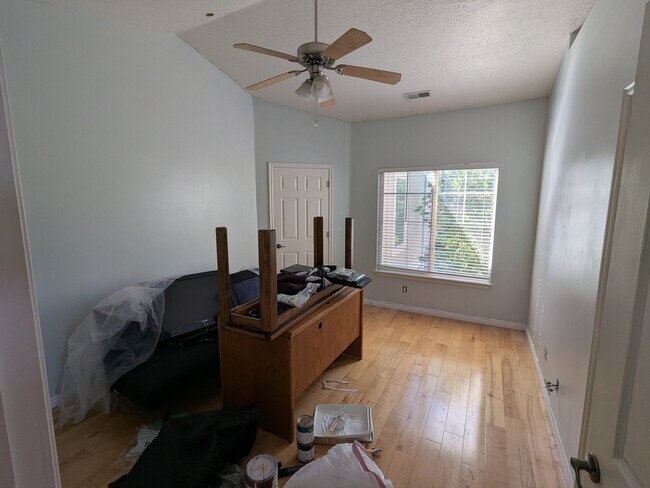 Building Photo - 1104 Meadow Fork Rd