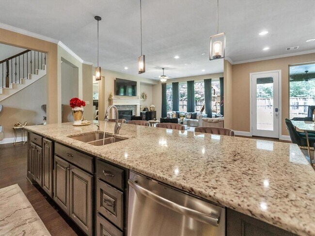 Building Photo - 34106 Mill Creek Way
