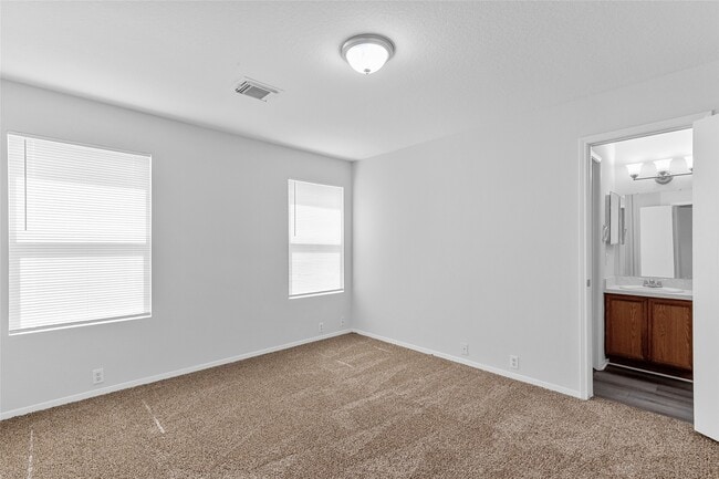 Building Photo - 3311 Jib Ct