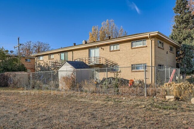 Building Photo - 10590 W 8th Ave