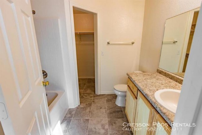 Building Photo - 3 bedroom in Cresson TX 76035