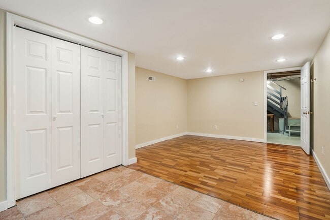 Building Photo - Rural Retreat in Candler with Bonus Room (Heat, Water, & Lawn Maintenance Included)