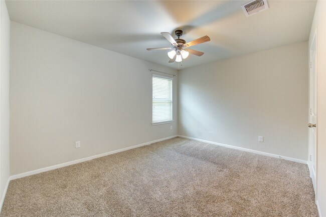 Building Photo - 3027 Dripping Springs Ct