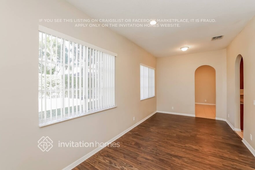 Building Photo - 8739 San Andros