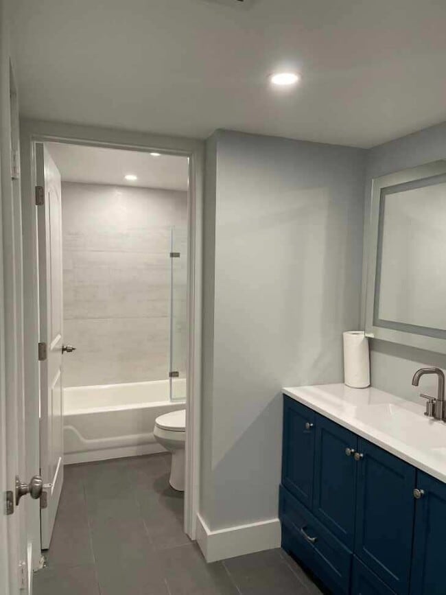 Building Photo - 18061 Biscayne Blvd