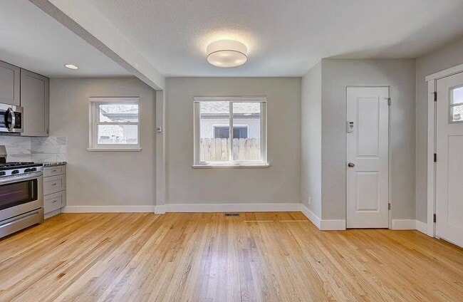 Building Photo - North Park Hill neighborhood Available in July