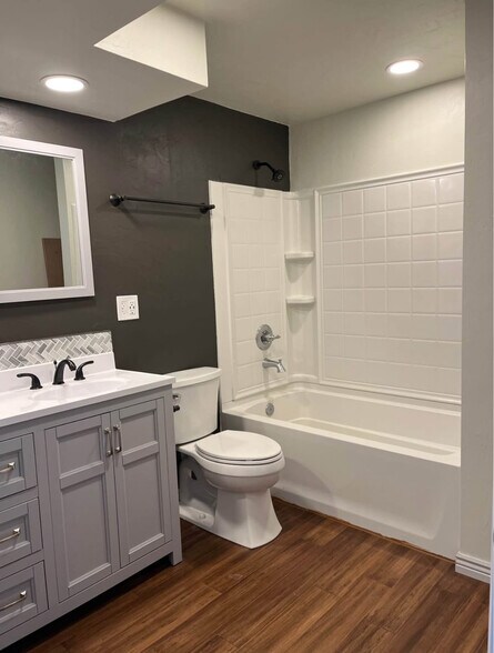 Building Photo - 335 Chokecherry Cir