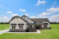 Building Photo - 413 Chuckwagon Trail
