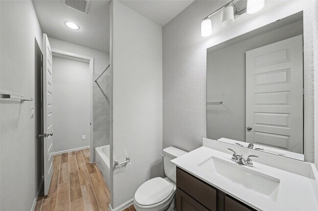 Building Photo - 31527 Splitting Willow Ln