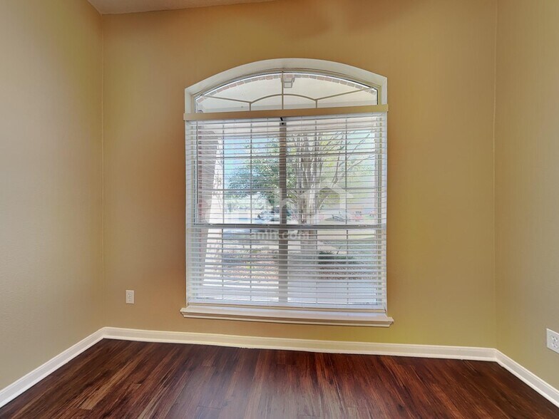 Building Photo - 22927 Lily Creek Dr