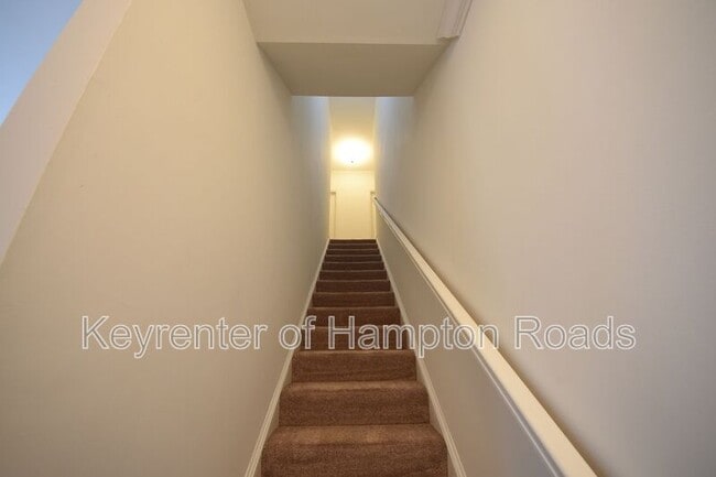 Building Photo - 1407 Rollesby Way