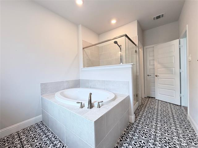 Building Photo - 2130 Argolis Dr