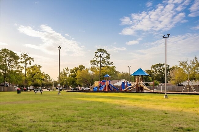 Building Photo - 13703 Cologne Dr