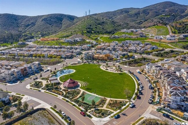 Building Photo - 2754 Overlook Point Dr