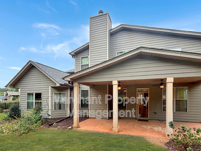 Building Photo - 32 Governors Lake Way