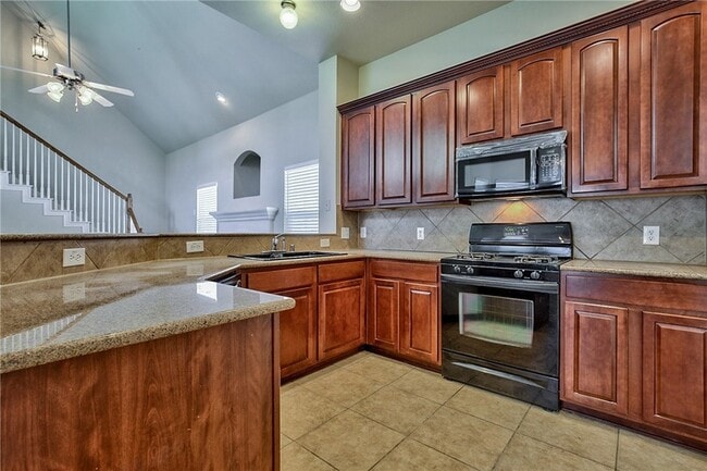 Building Photo - 1701 Kennessaw Dr