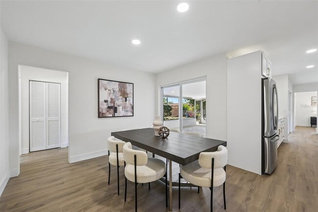 Building Photo - 6735 Keystone Dr