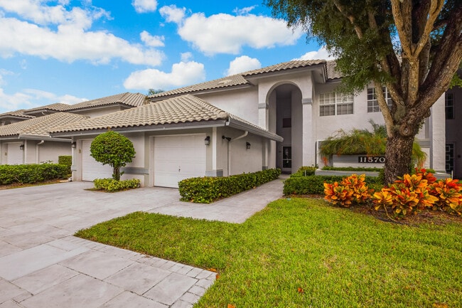 Building Photo - 11570 Briarwood Cir