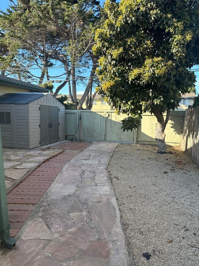 Building Photo - Spacious 2BR/2BA Single-Level ADU with Private Courtyard